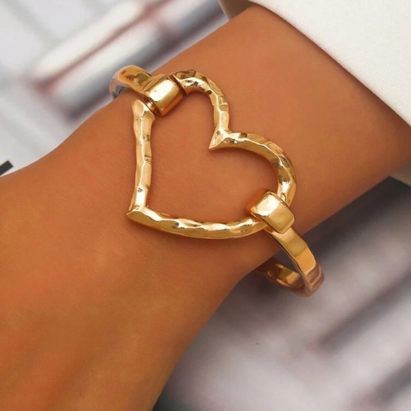 STATEMENT BRACELET - Picture 2 of 3